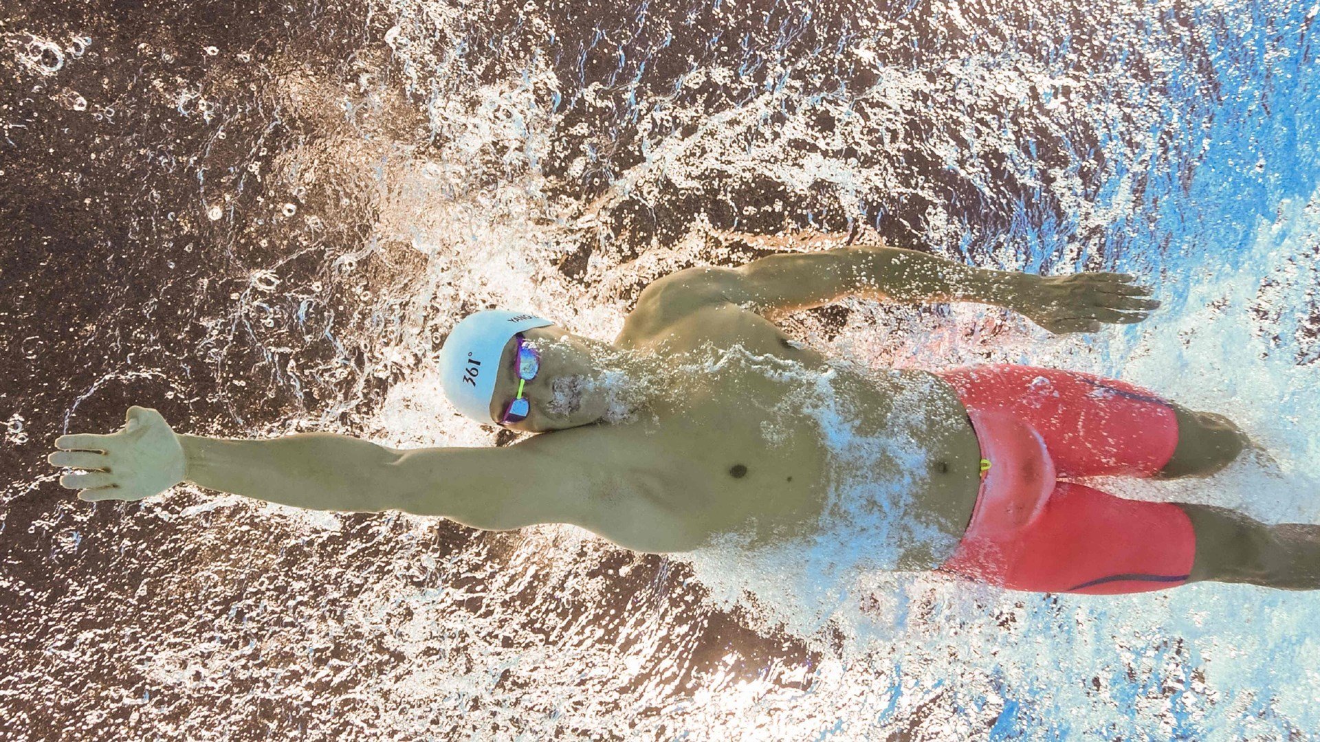 英超争冠白热化，曼城、阿森纳、利物浦三强鏖战，悬念持续至末轮